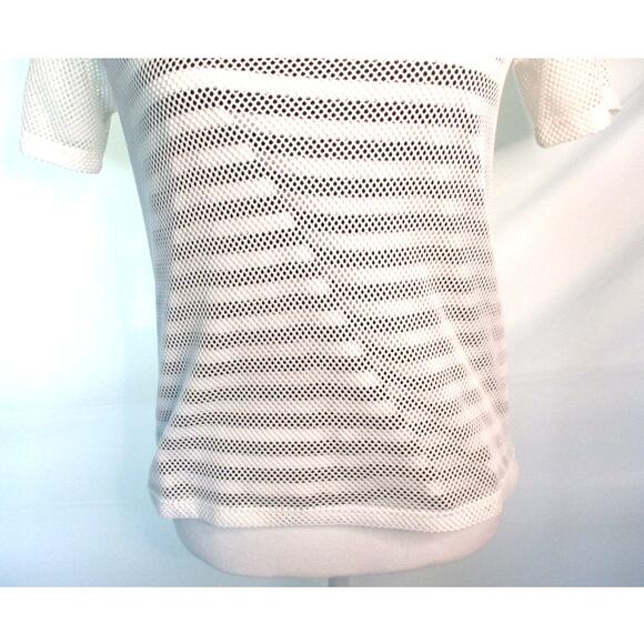 Alfred Dunner Women's Petite Black & White Striped Shirt Mesh Overlay Size PS - Picture 3 of 10